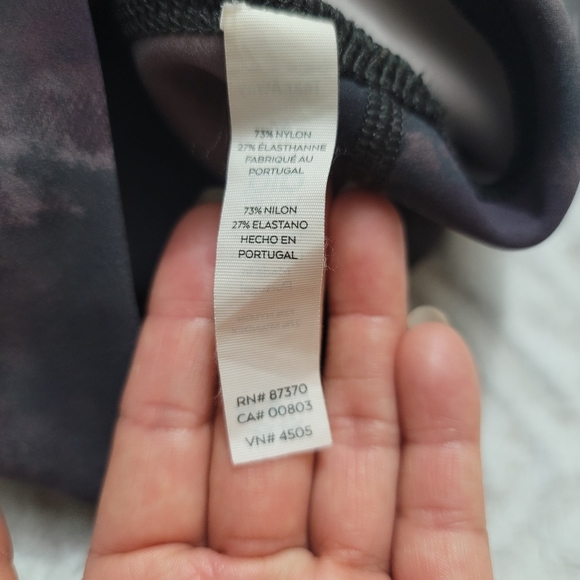 ALO Yoga Solarized High-Rise Tie-Dye Leggings Oxblood Size M - Picture 16 of 16